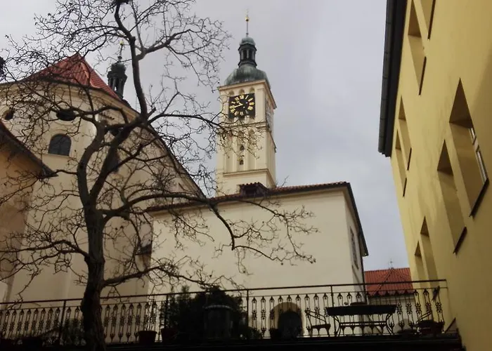 Jakubska 676 *