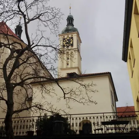 Jakubská 676 *