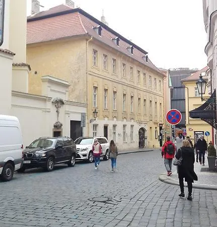 Jakubská 676