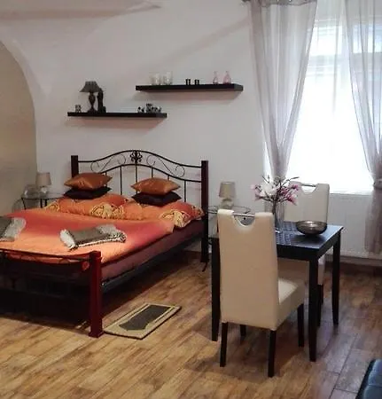 Jakubská 676 Appartamento Praga