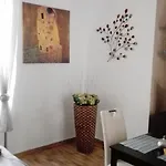 Jakubská 676 *