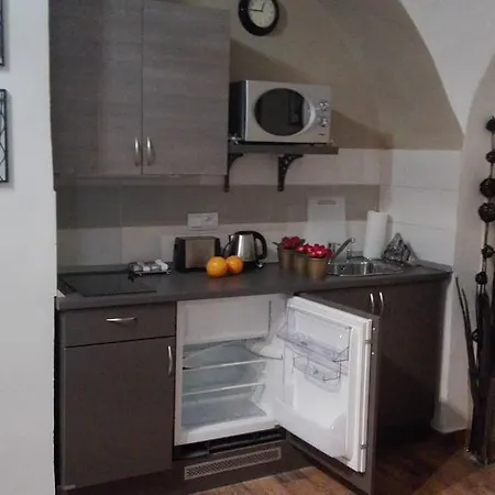 Jakubska 676 * Prága
